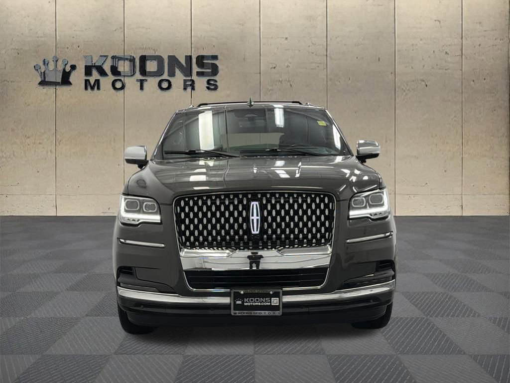 Used 2023 Lincoln Navigator Black Label image 3