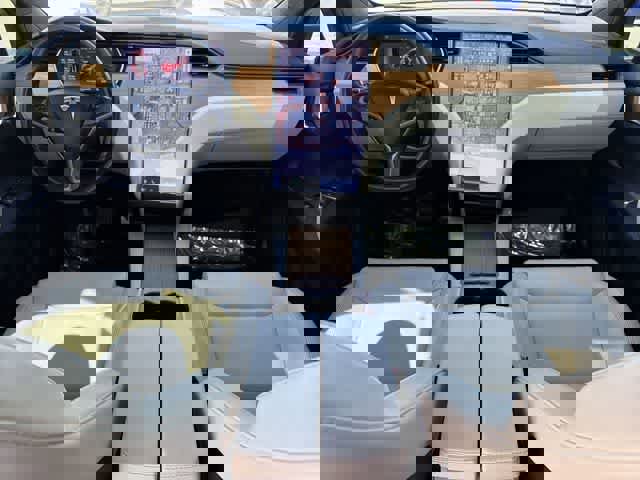 Used 2021 Tesla Model X Long Range image 12