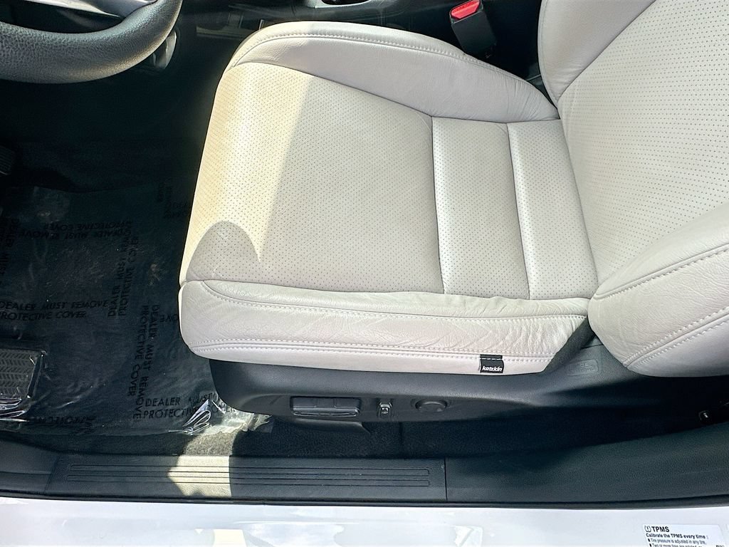Used 2023 Honda CR-V EX image 18