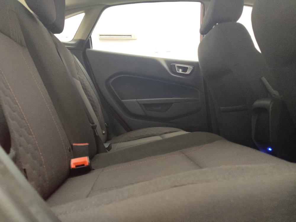 Used 2015 Ford Fiesta SE w/ Equipment Group 201A FWD image 19