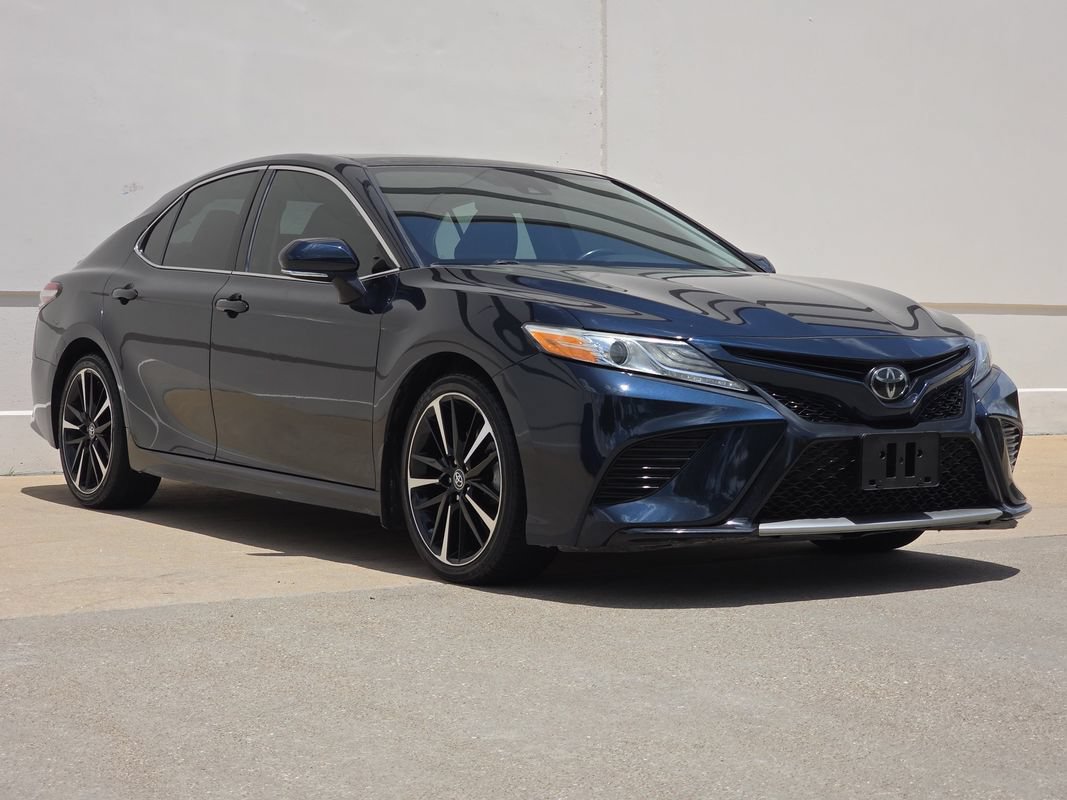 Used 2020 Toyota Camry XSE FWD image 5