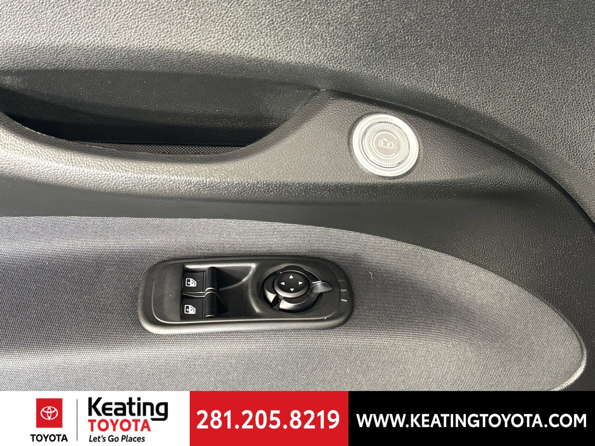 Used 2024 FIAT 500 e (RED) image 12