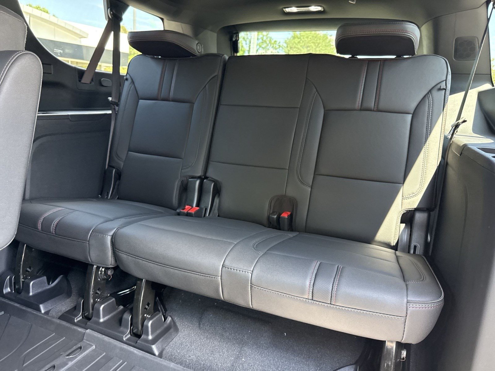 New 2026 Chevrolet Suburban RST w/ RST Capability Package AWD/4WD image 20
