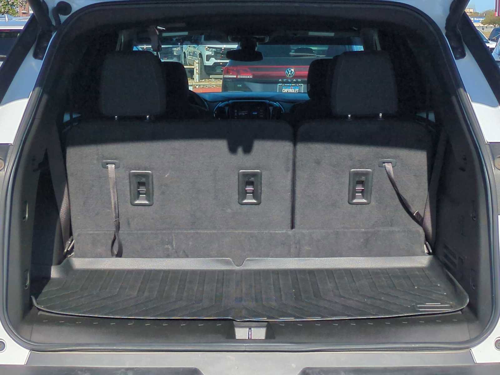 Used 2023 Chevrolet Traverse LT image 26