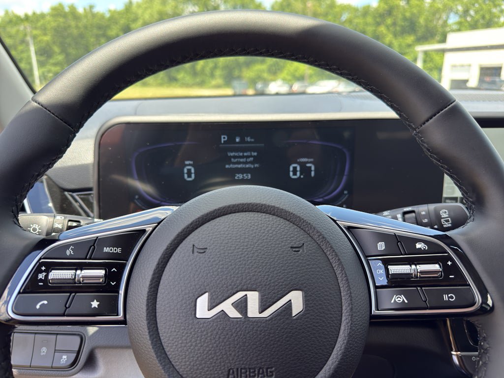 New 2026 Kia Seltos S FWD image 17