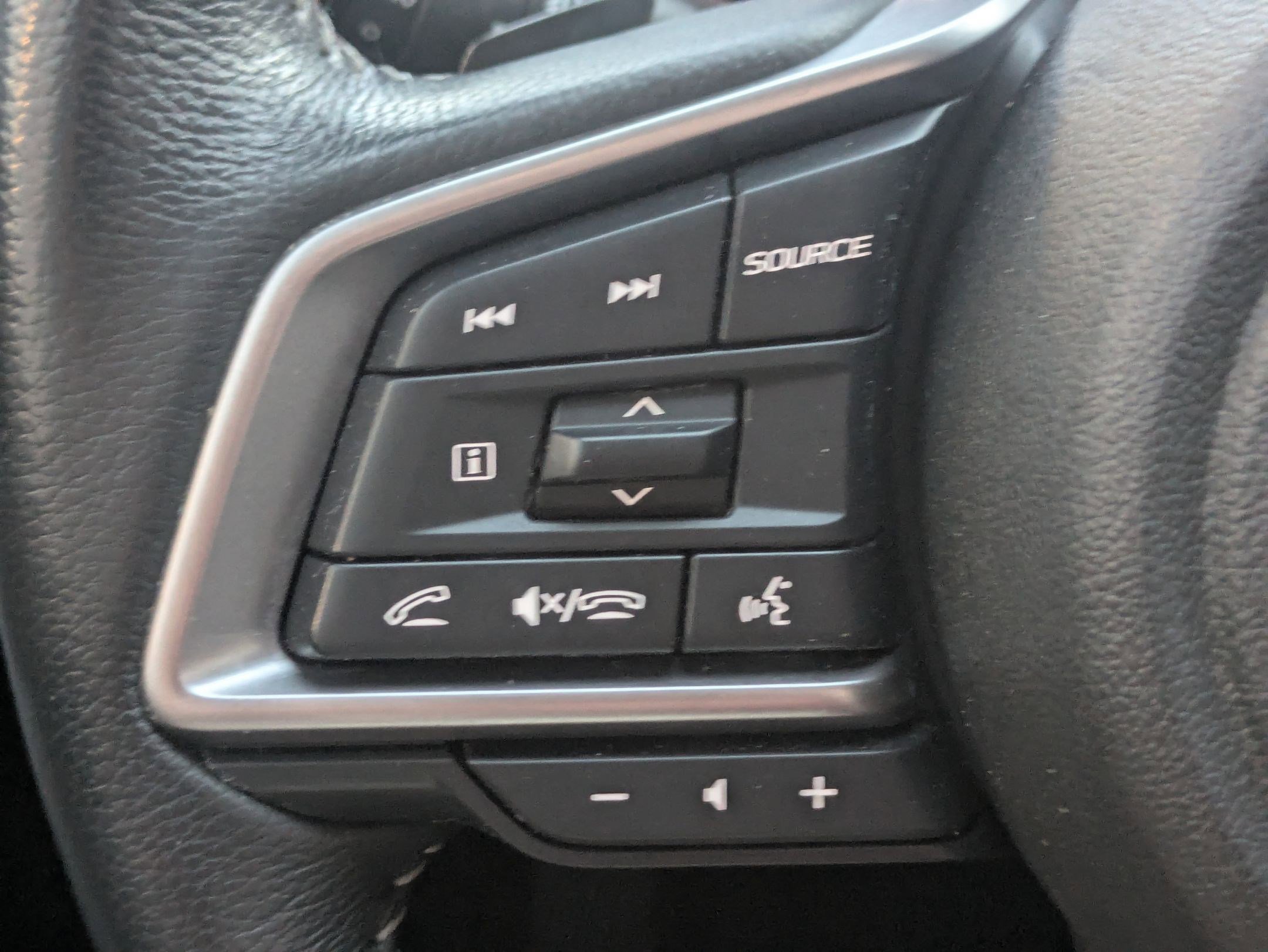 Used 2023 Subaru Outback Premium image 16