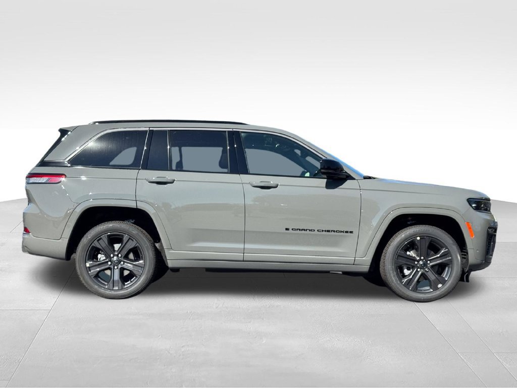 New 2027 Jeep Grand Cherokee Limited AWD/4WD image 8