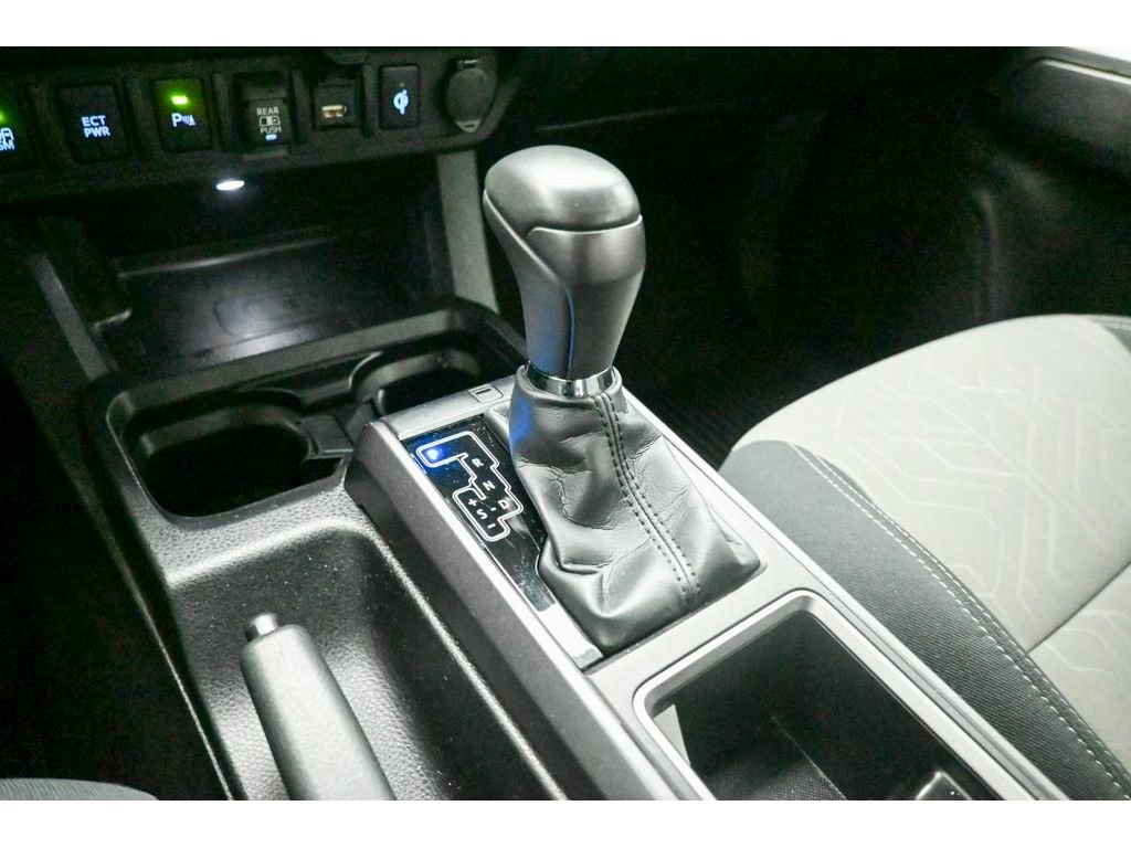 Used 2023 Toyota Tacoma TRD Off-Road image 12