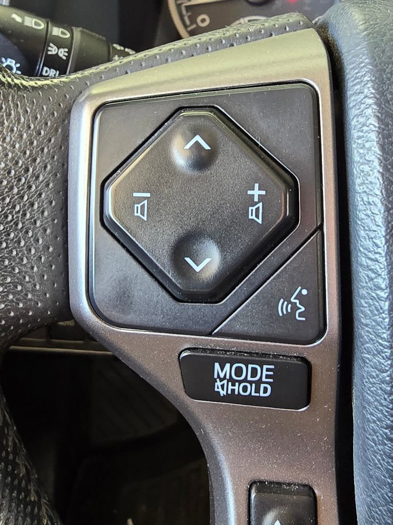 Used 2019 Toyota Tacoma SR5 AWD/4WD image 21