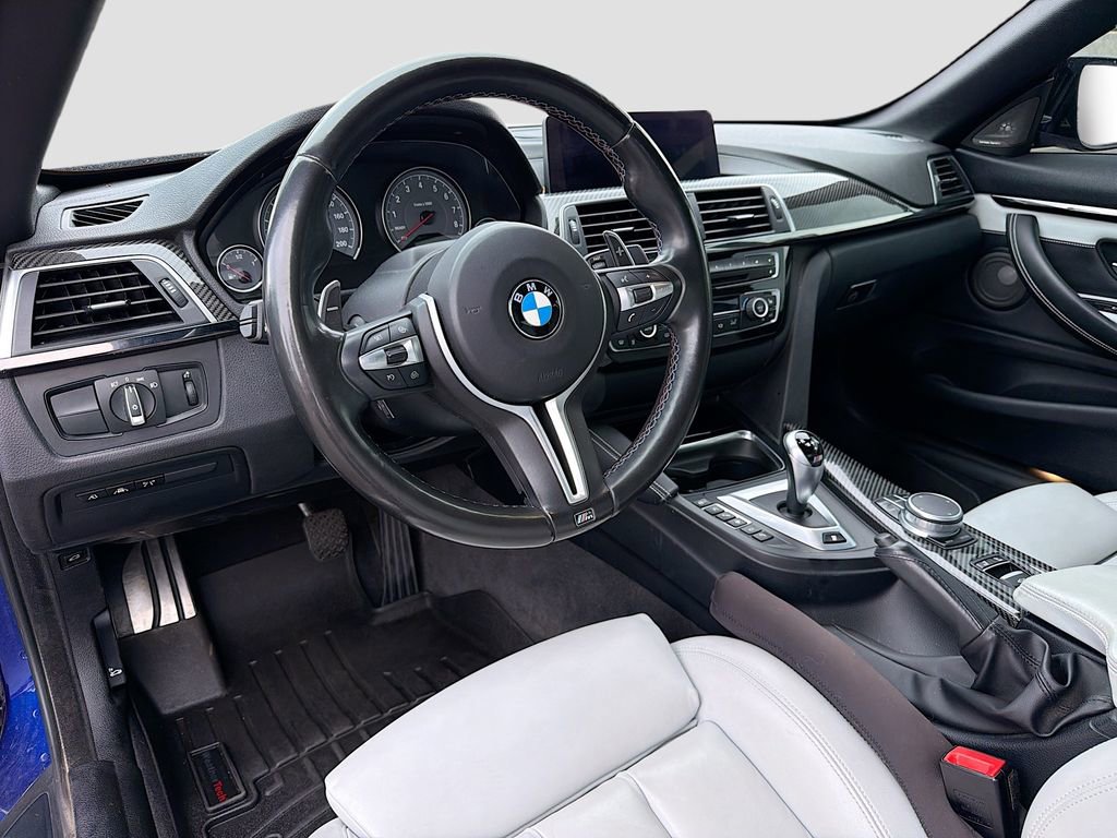 Used 2020 BMW M4 Convertible w/ Competition Package image 9