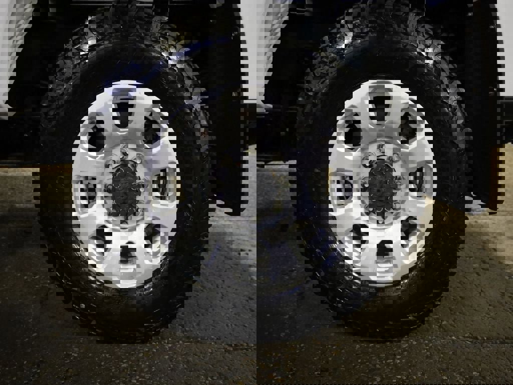 Used 2024 Ford F350 XLT w/ FX4 Off-Road Package image 33