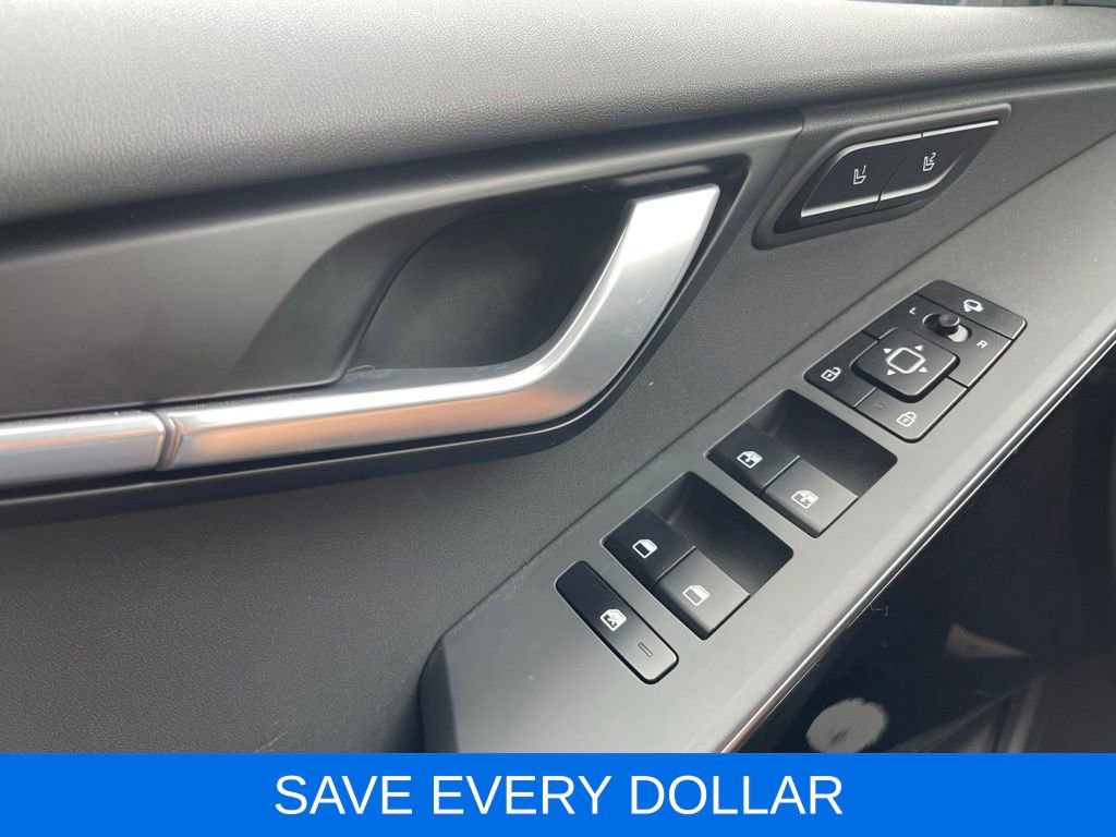 Used 2024 Kia Niro Wave w/ Wave Preserve Package FWD image 21