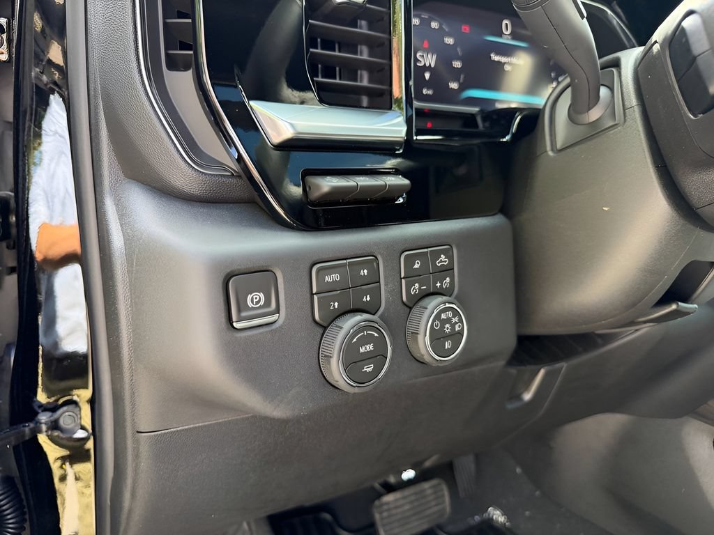 New 2026 Chevrolet Silverado 2500 LTZ w/ LTZ Premium Package AWD/4WD image 26