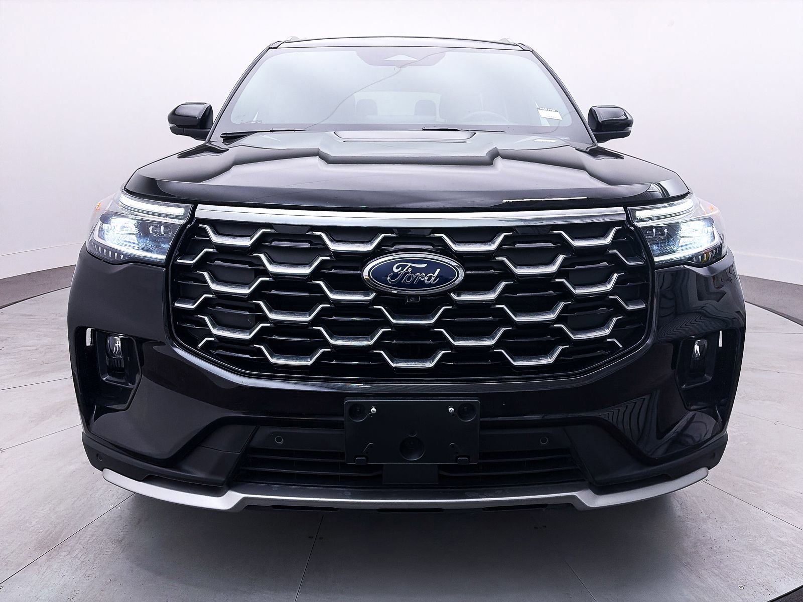 Used 2025 Ford Explorer Platinum w/ LUX Leather Package image 13