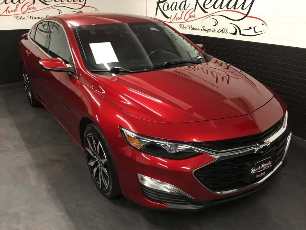 Used 2021 Chevrolet Malibu RS FWD image 2