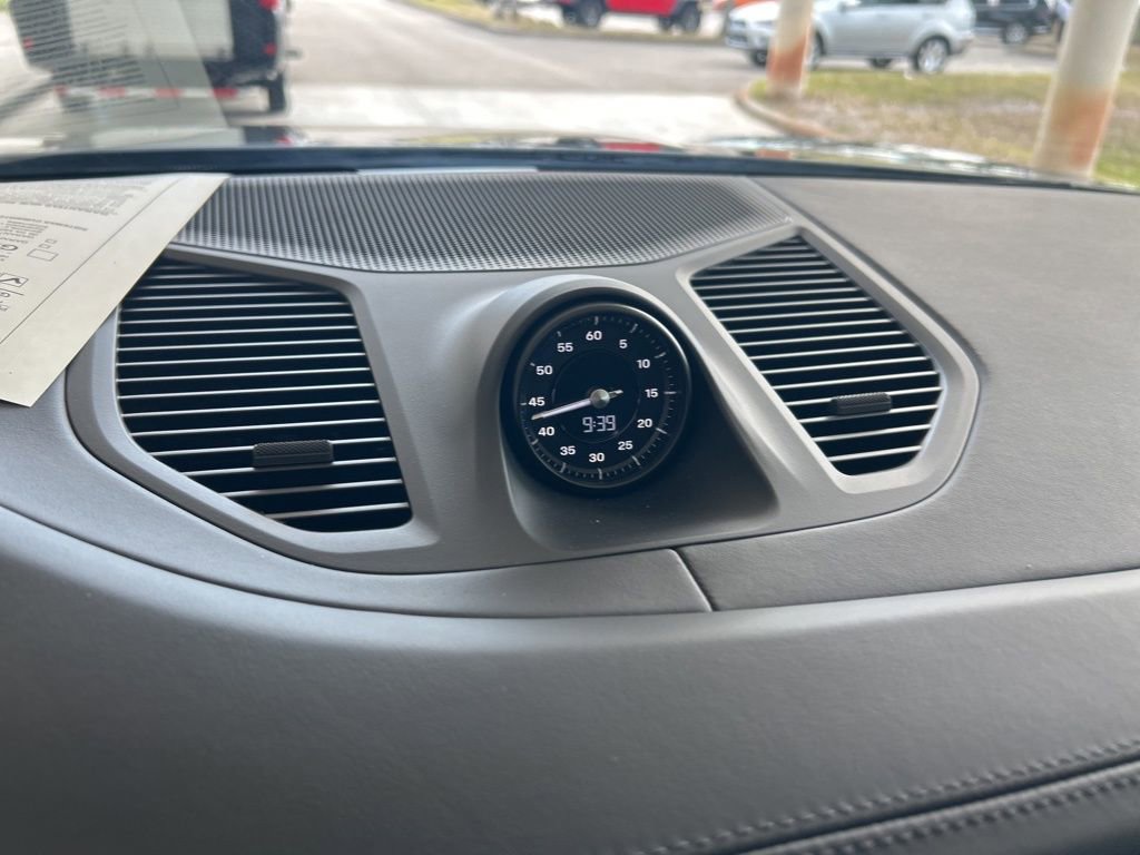 Used 2025 Porsche Cayenne S image 48