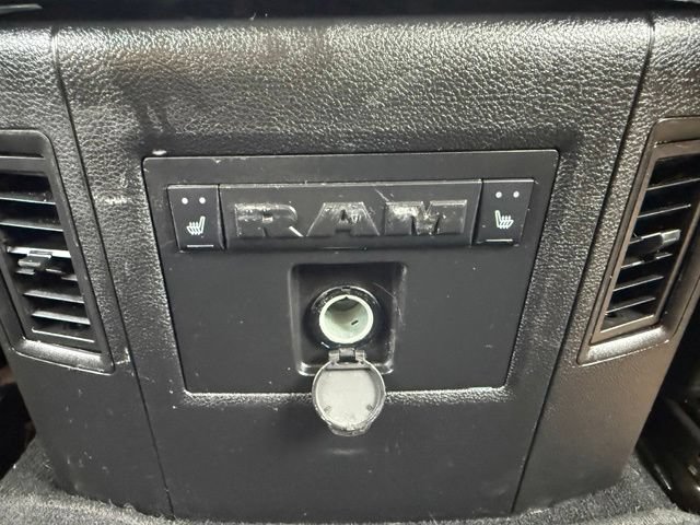 Used 2017 RAM 1500 Laramie w/ Convenience Group AWD/4WD image 13