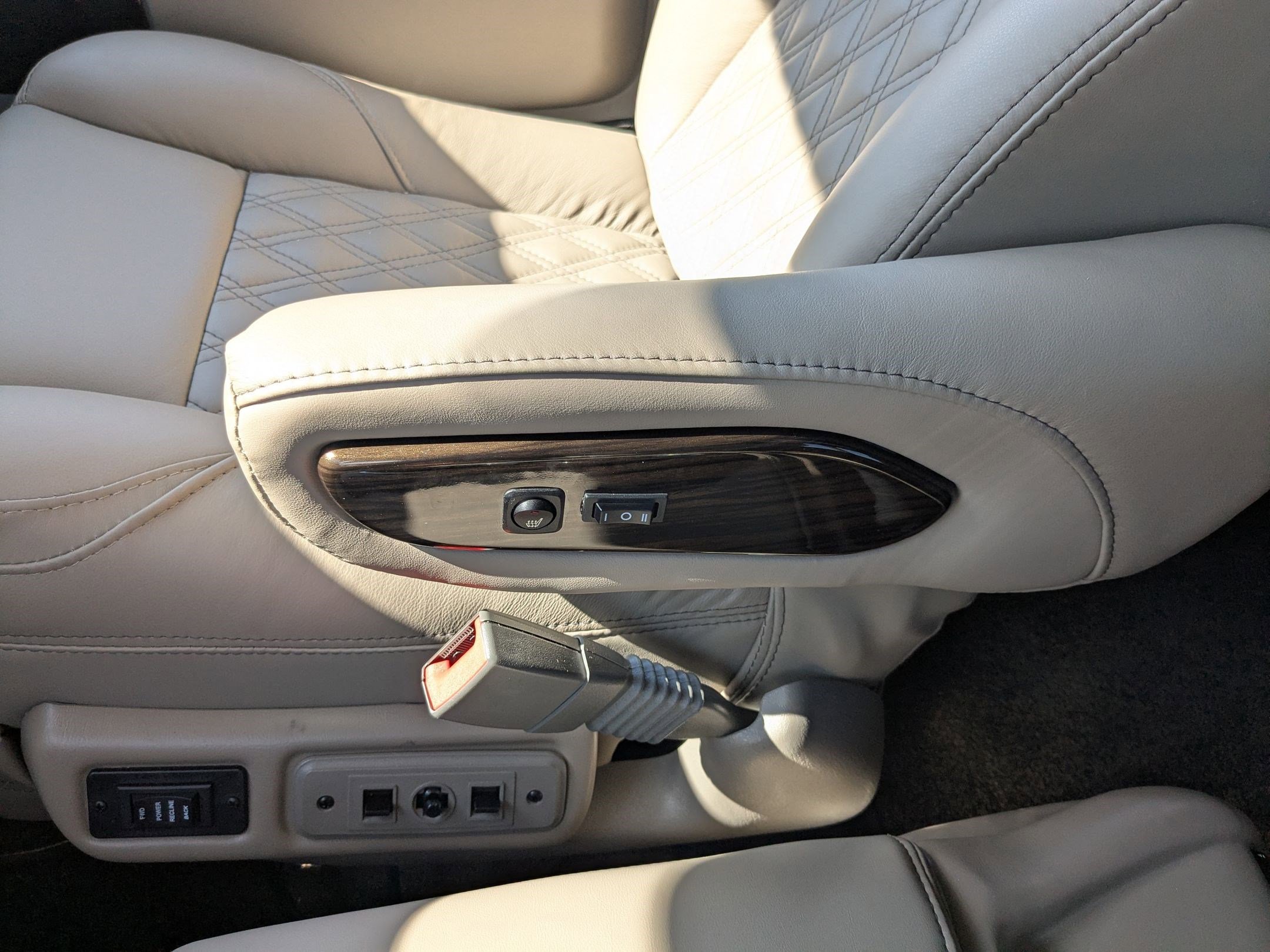 New 2026 Chevrolet Express 2500 Extended w/ Driver Convenience Package image 26