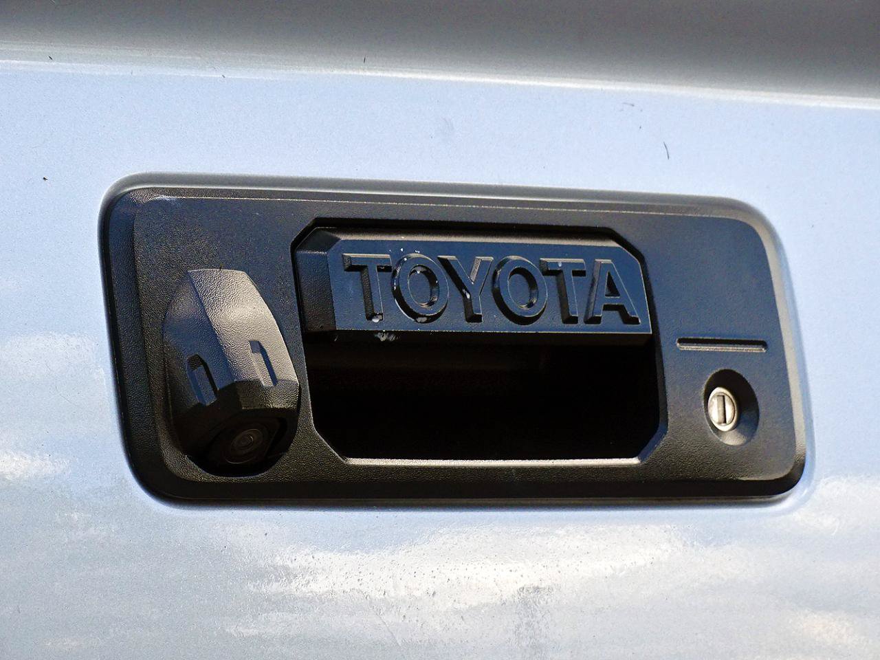 Used 2019 Toyota Tundra SR5 AWD/4WD image 15