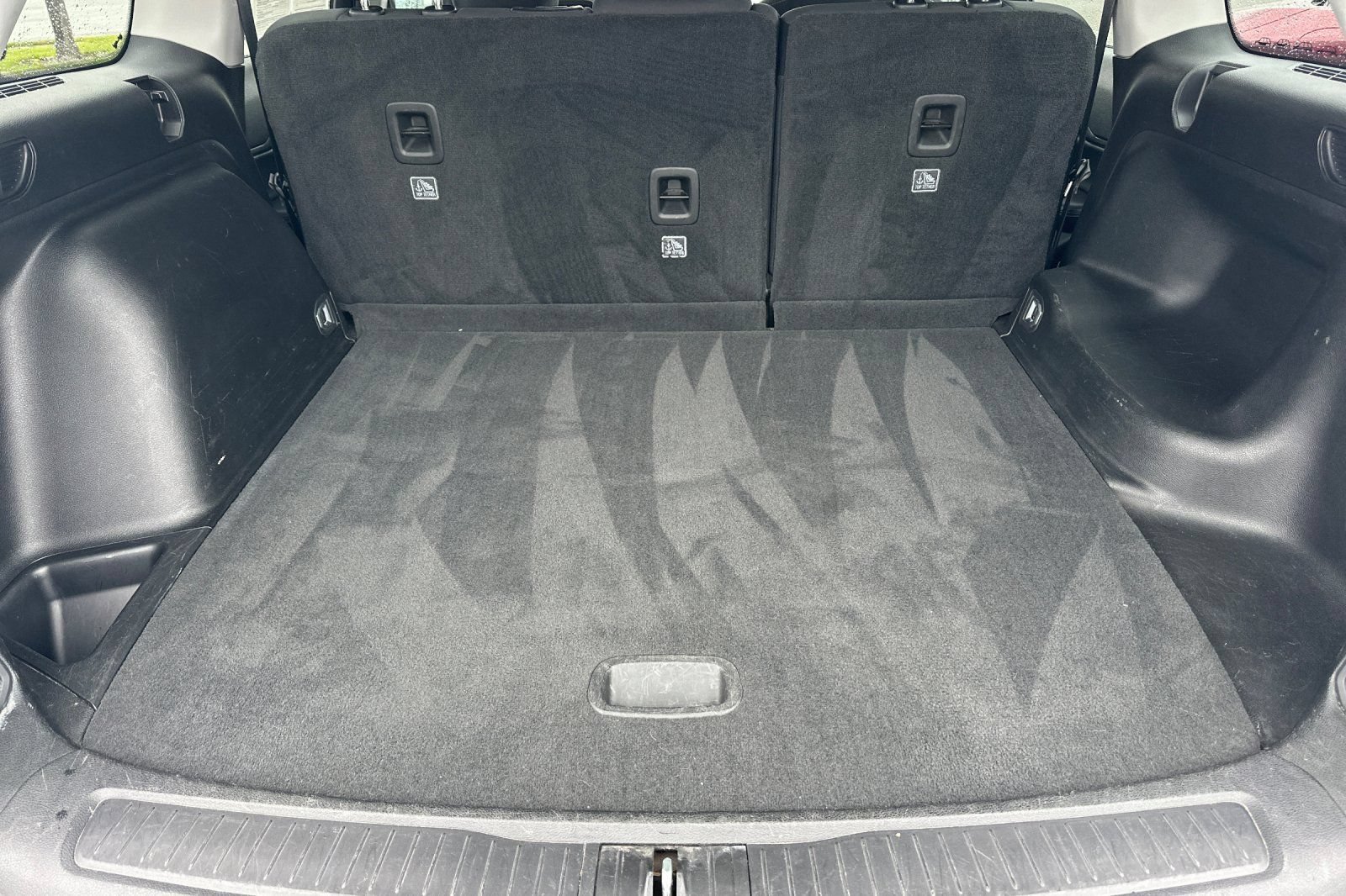 Used 2024 Jeep Grand Cherokee Laredo RWD image 17