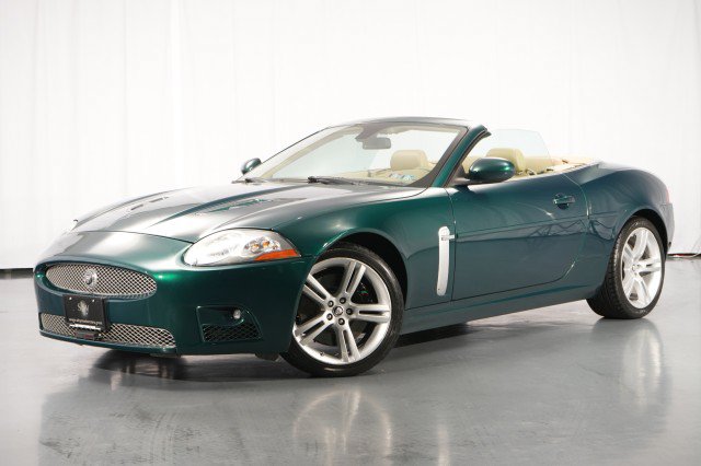 Used 2008 Jaguar XKR R RWD image 4