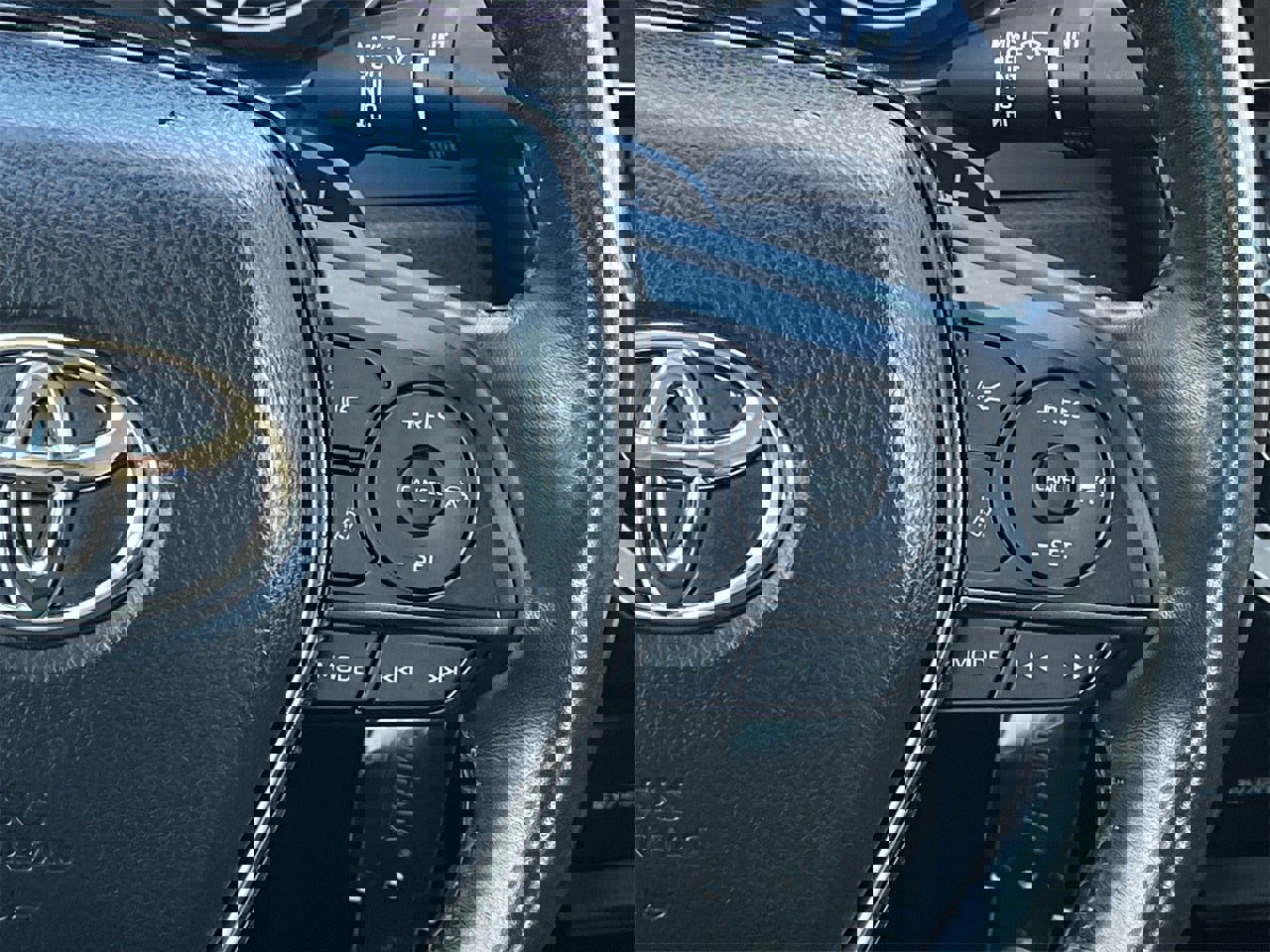 Used 2023 Toyota Camry SE image 14