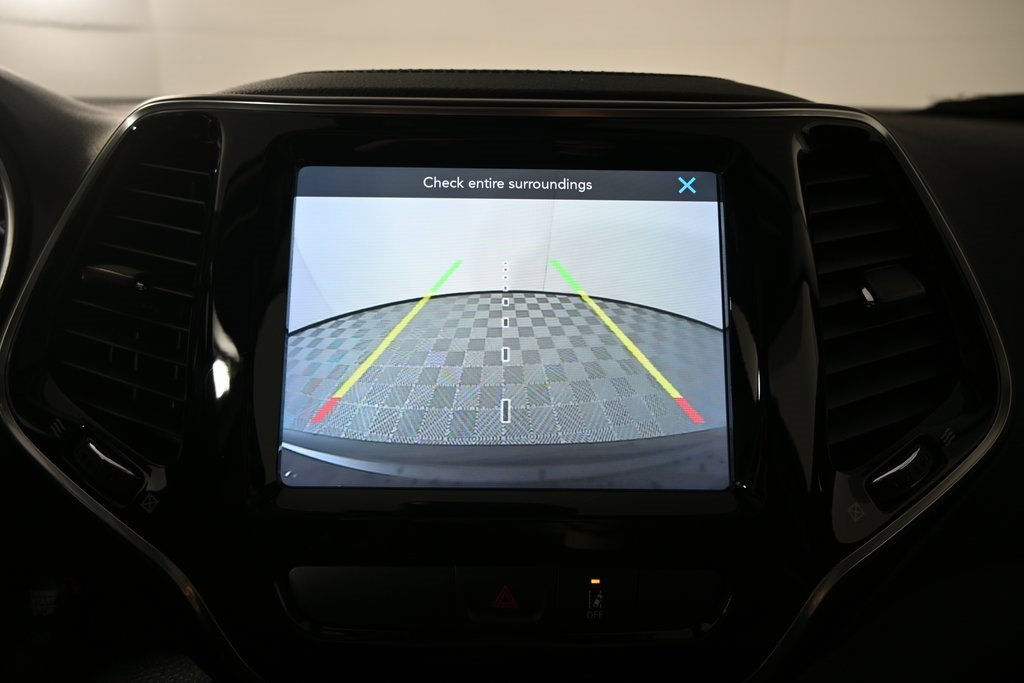 Used 2022 Jeep Cherokee Limited image 30