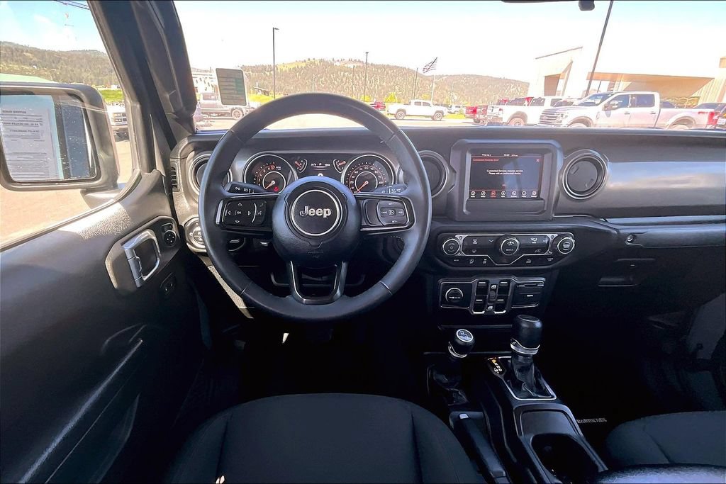 Used 2023 Jeep Gladiator Sport AWD/4WD image 5