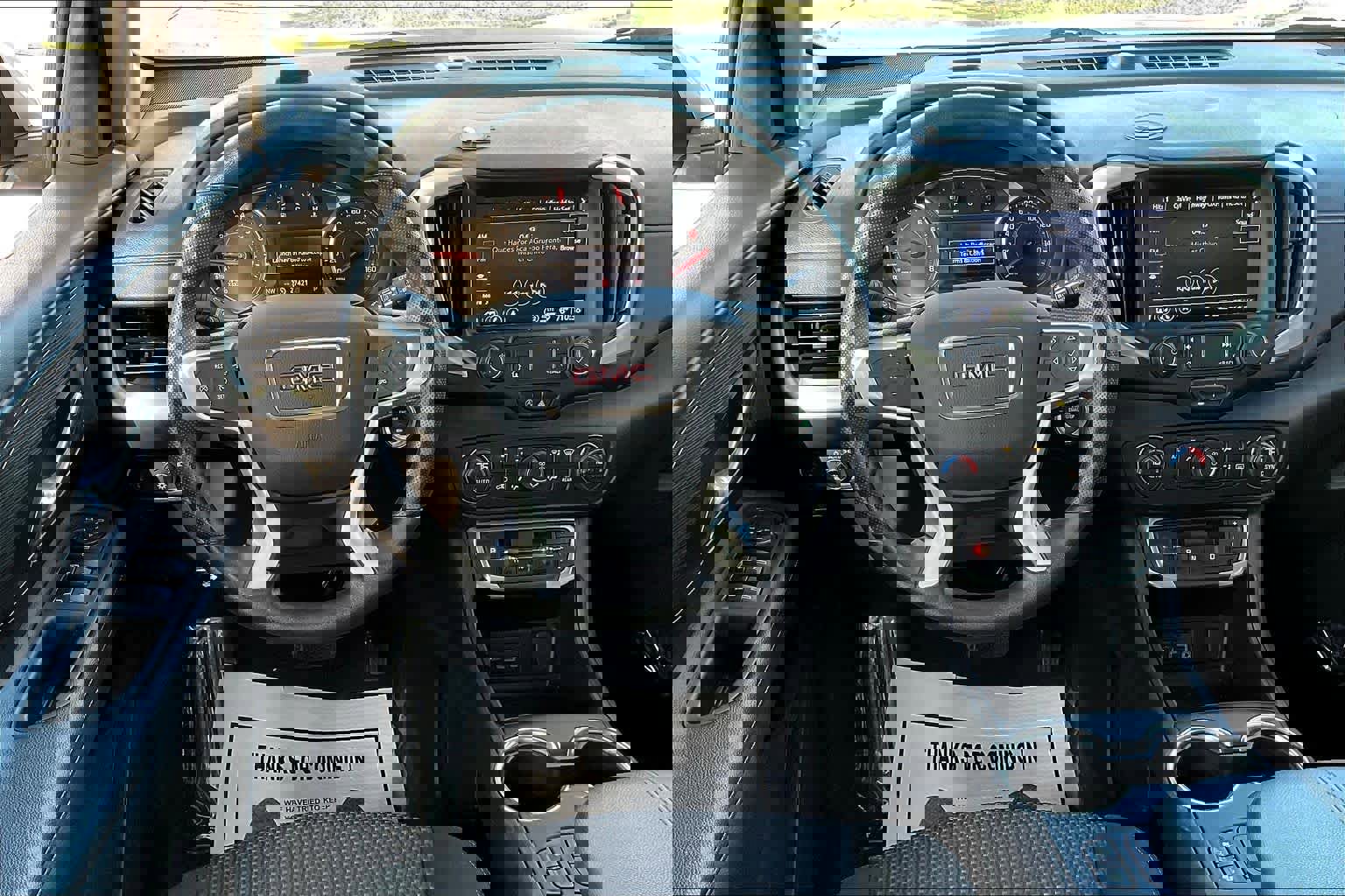 Used 2022 GMC Terrain SLE w/ Driver Convenience Package image 5