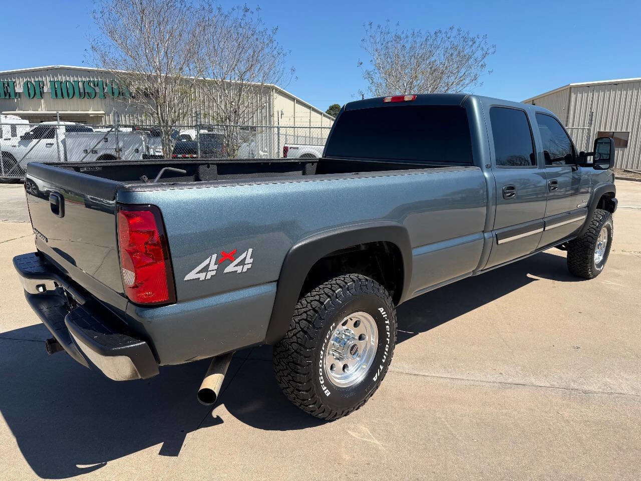Used 2007 Chevrolet Silverado 2500 LT w/ Heavy-Duty Power Package image 63