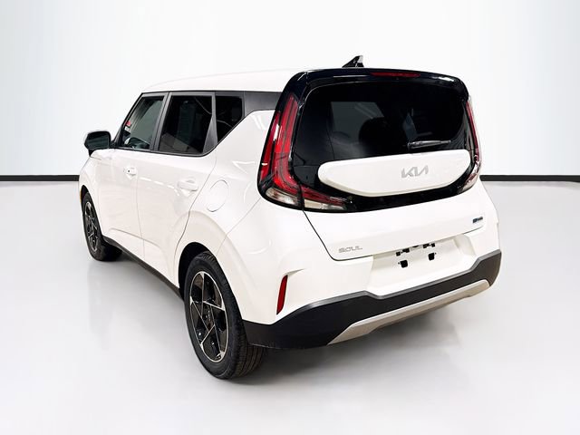 Used 2023 Kia Soul EX image 5