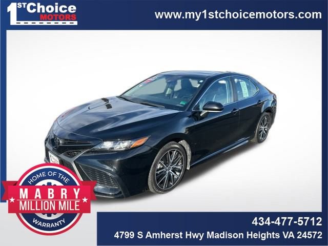 Used 2023 Toyota Camry SE image 1