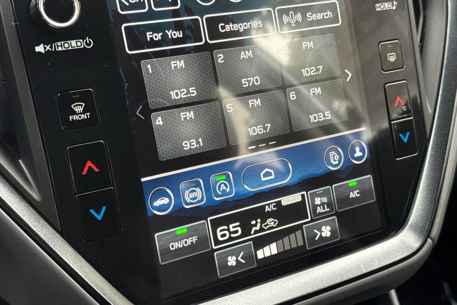 Certified 2025 Subaru Crosstrek 2.5i Limited w/ Crosstrek Mirror Package image 23