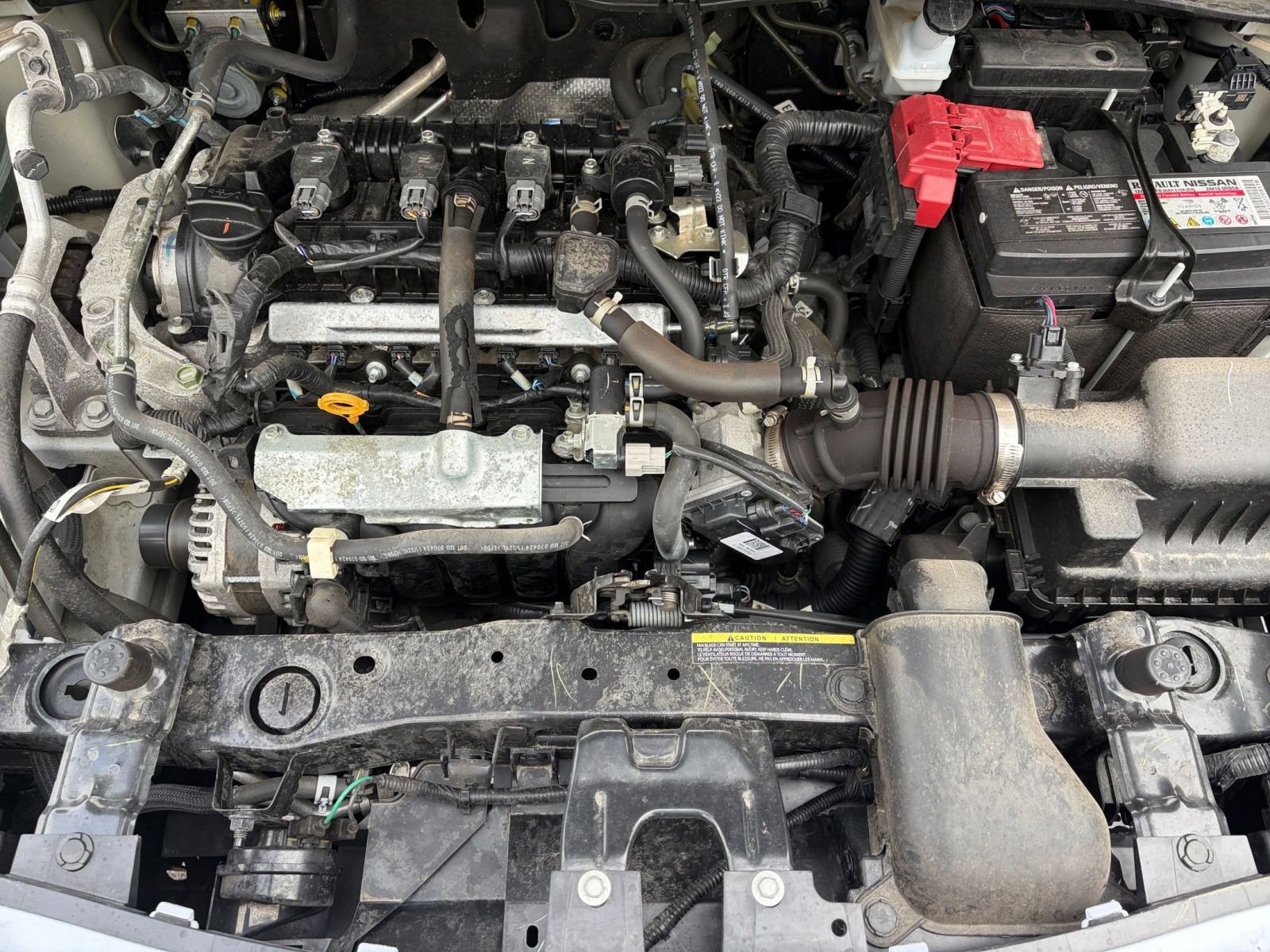 Used 2025 Nissan Versa SV FWD image 30