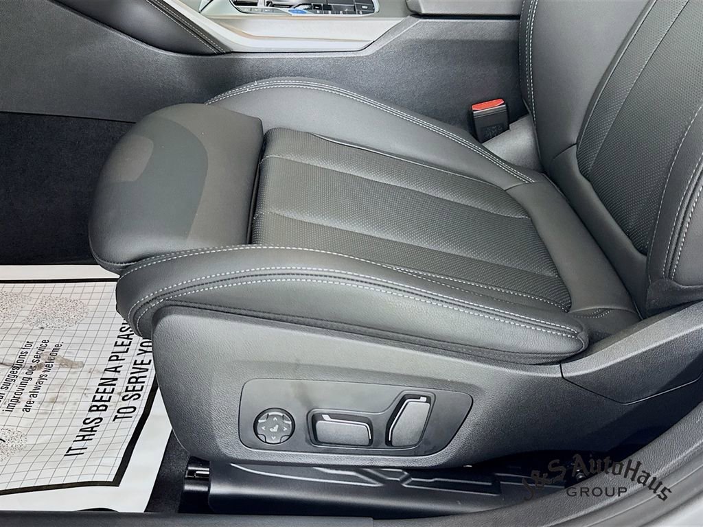 Used 2025 BMW i4 M50 w/ Parking Assistance Package image 25