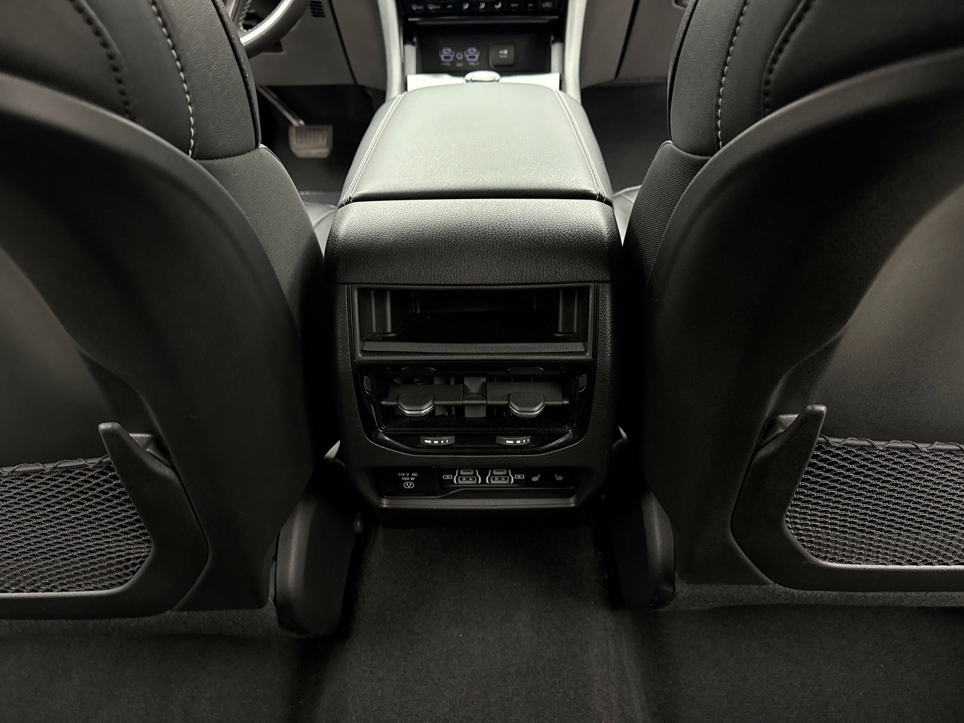 Used 2023 Jeep Grand Cherokee Limited image 18