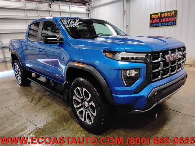 Used 2024 GMC Canyon AT4 w/ AT4 Premium Package AWD/4WD image 4
