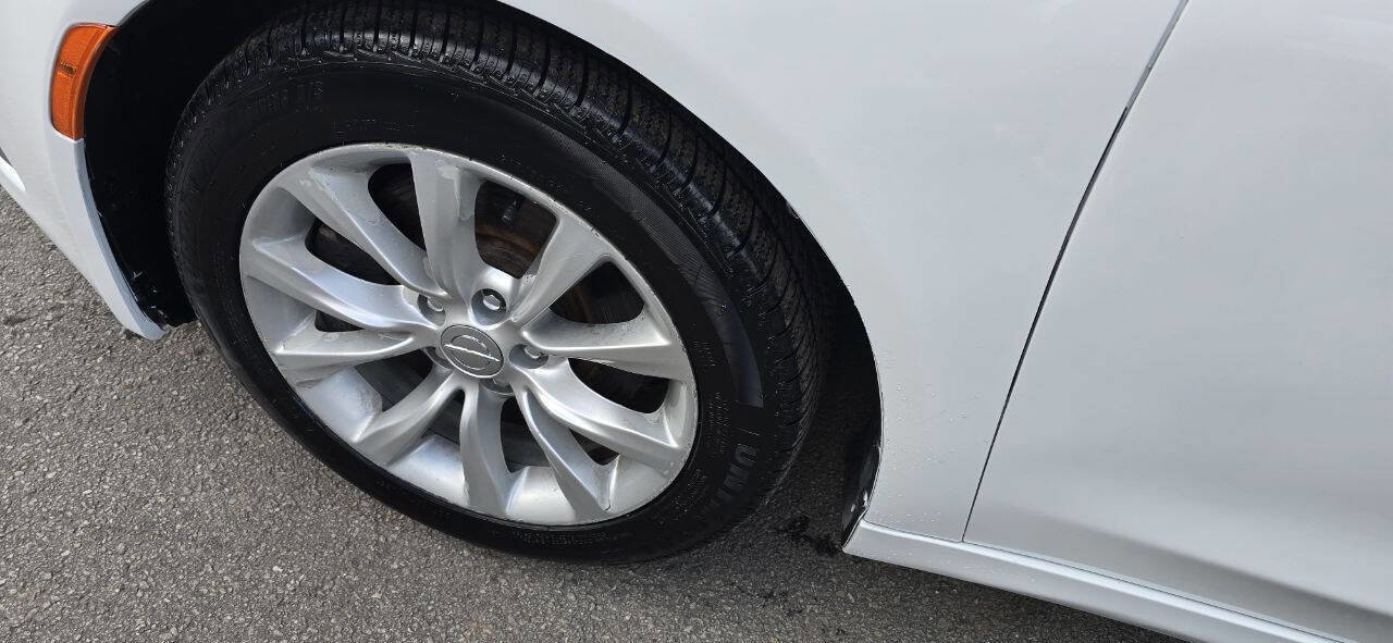 Used 2015 Chrysler 200 C w/ Navigation & Sound Group I image 10