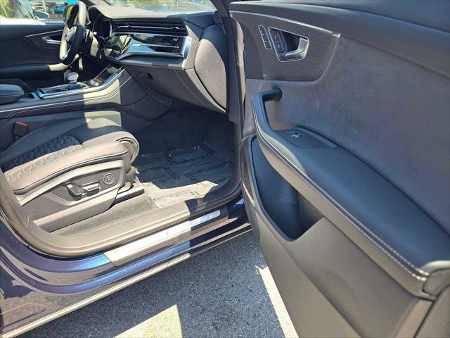 New 2025 Audi RS Q8 performance image 10