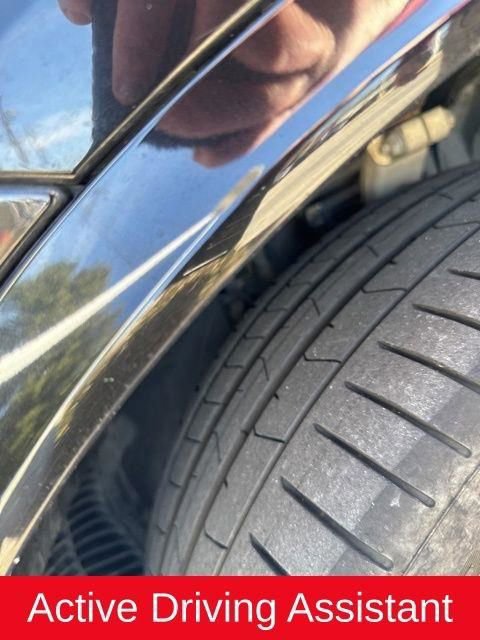 Used 2018 BMW X5 xDrive50i w/ M Sport Package image 25