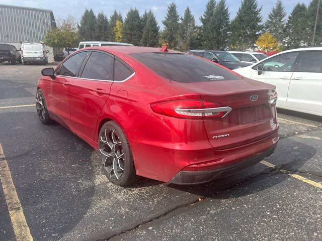 Used 2020 Ford Fusion SE FWD image 2