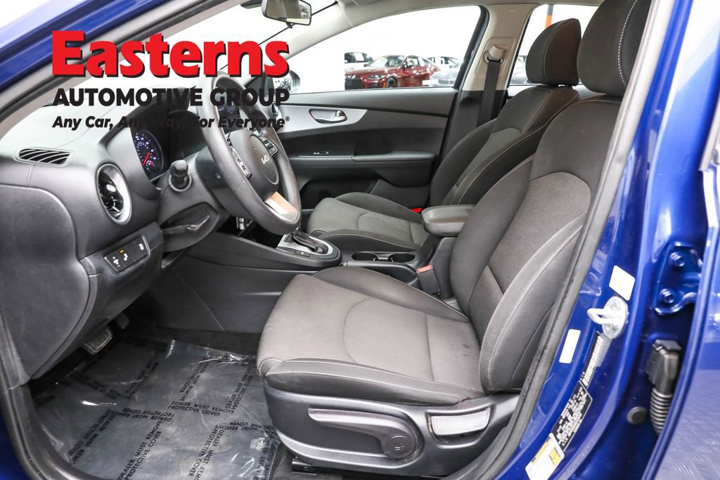 Used 2022 Kia Forte LXS w/ LXS Technology Package image 14