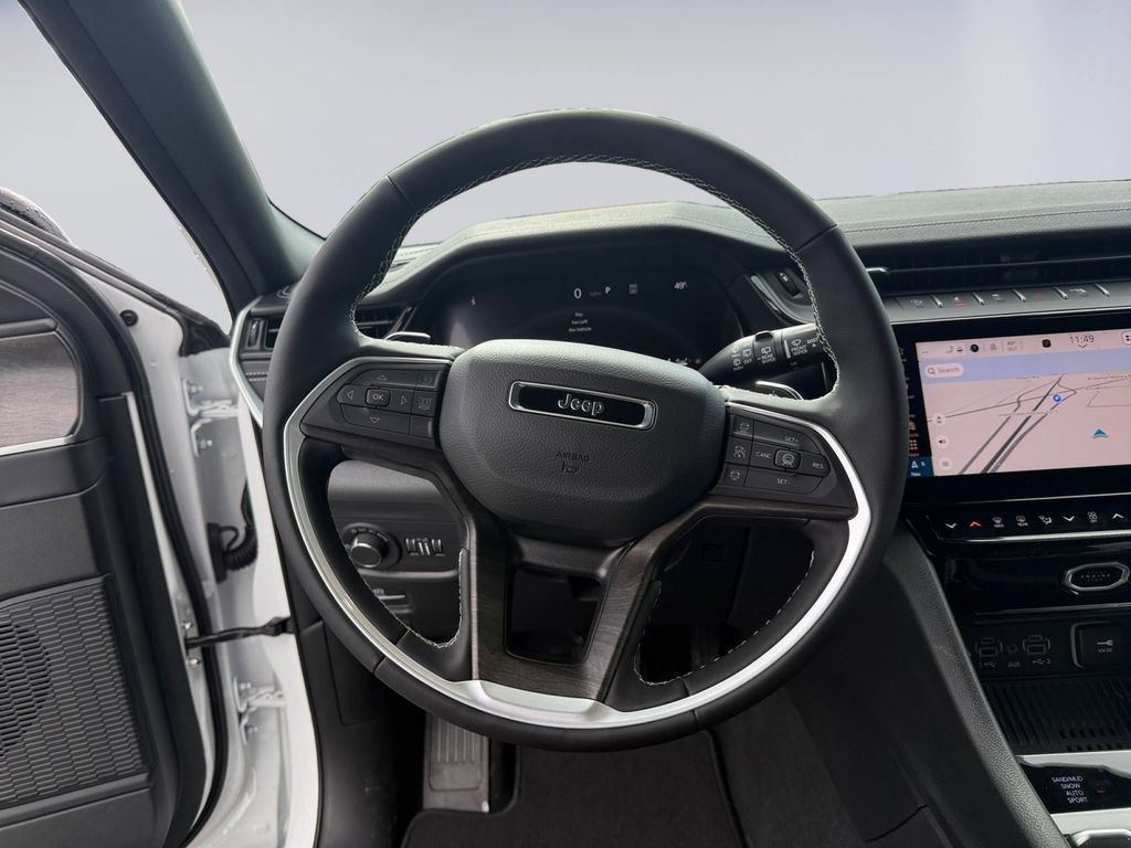 New 2026 Jeep Grand Cherokee Altitude image 13