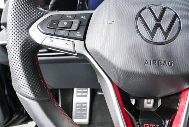 Certified 2025 Volkswagen GTI Autobahn FWD image 13