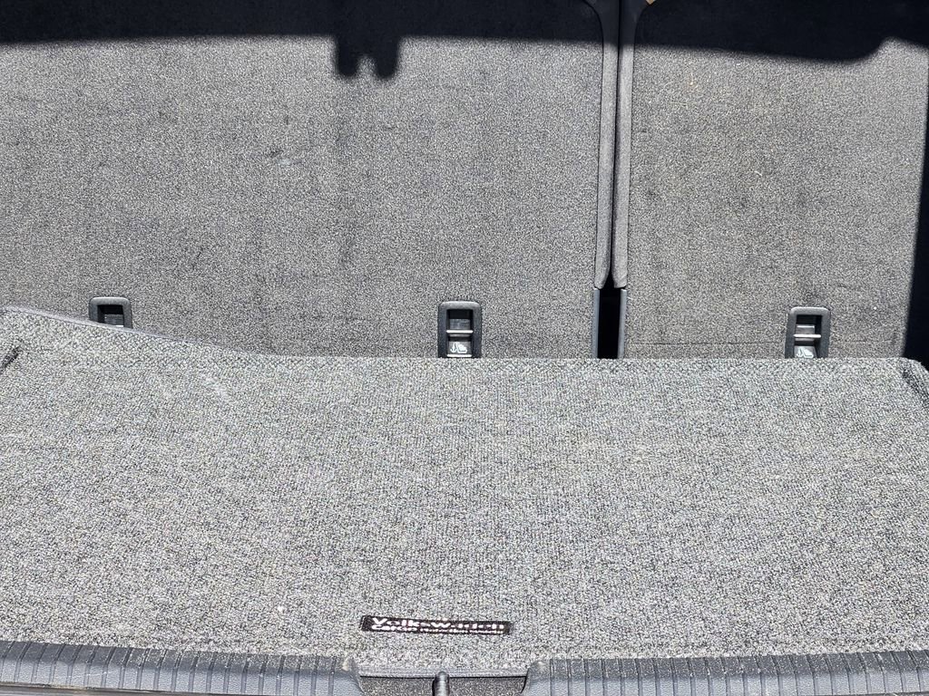 Used 2025 Volkswagen Atlas Cross Sport SE image 20