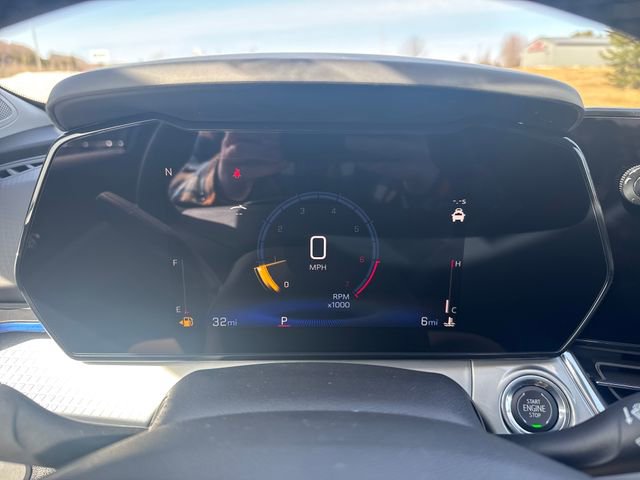 New 2026 Chevrolet Trax LT w/ Sunroof Package FWD image 16