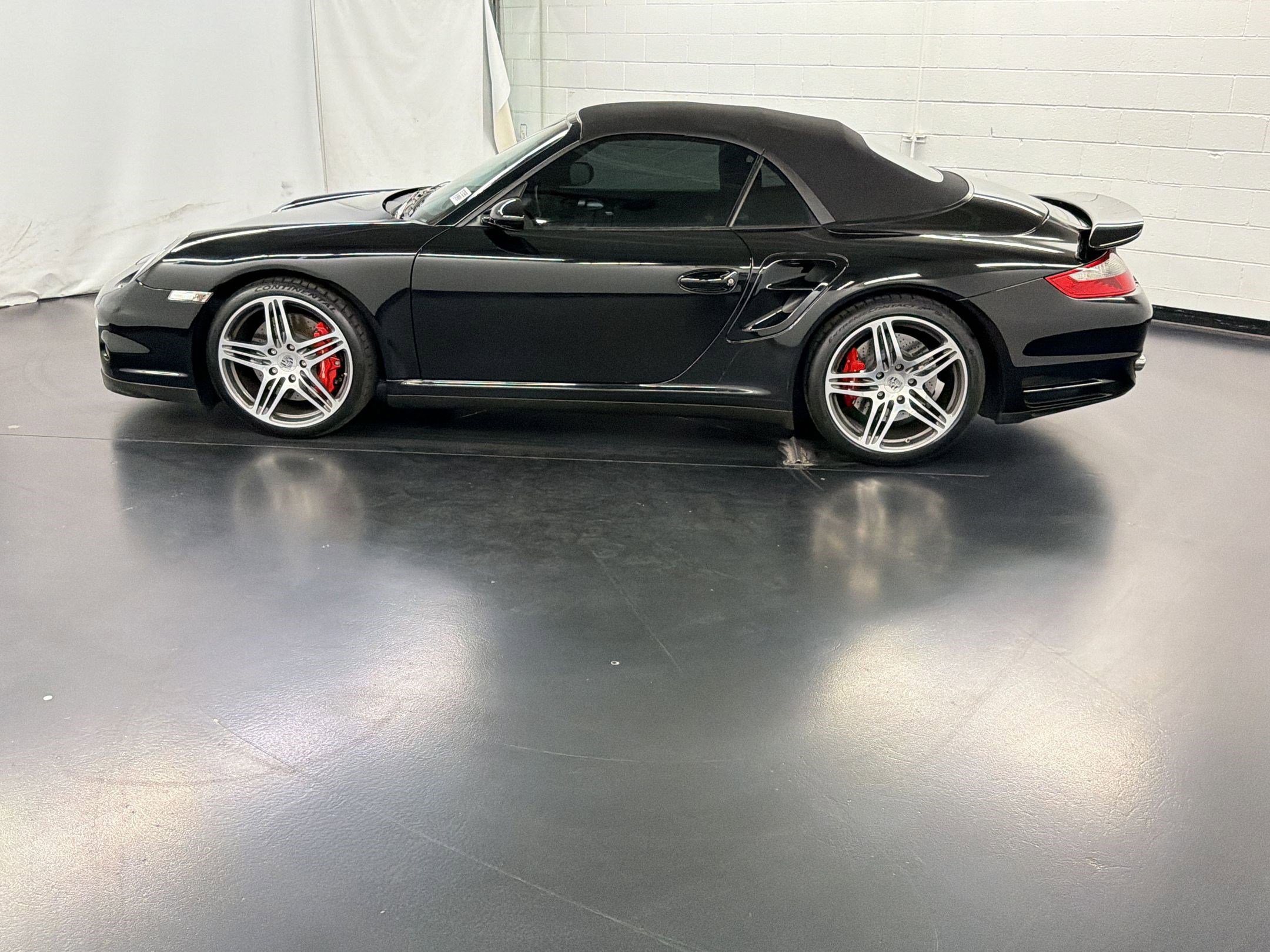 Used 2008 Porsche 911 Turbo AWD/4WD image 2