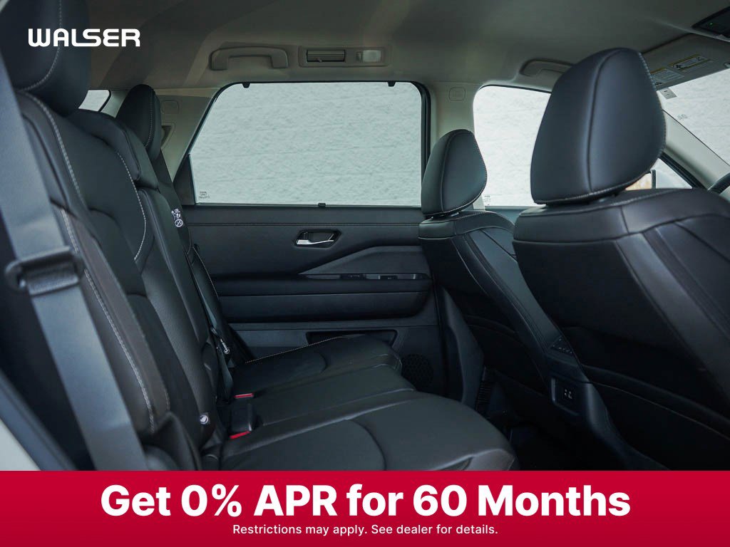 New 2025 Nissan Pathfinder SL image 13