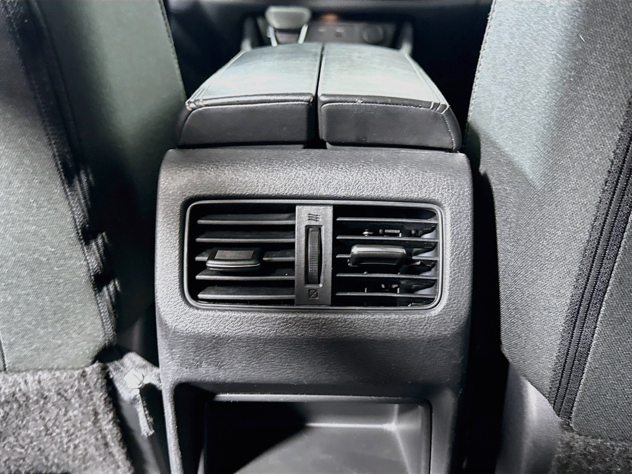 Used 2021 Nissan Rogue S FWD image 23
