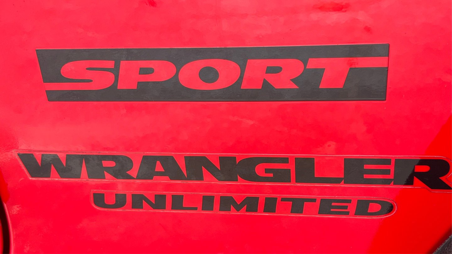 Used 2015 Jeep Wrangler Unlimited Sport w/ Quick Order Package 24S AWD/4WD image 32